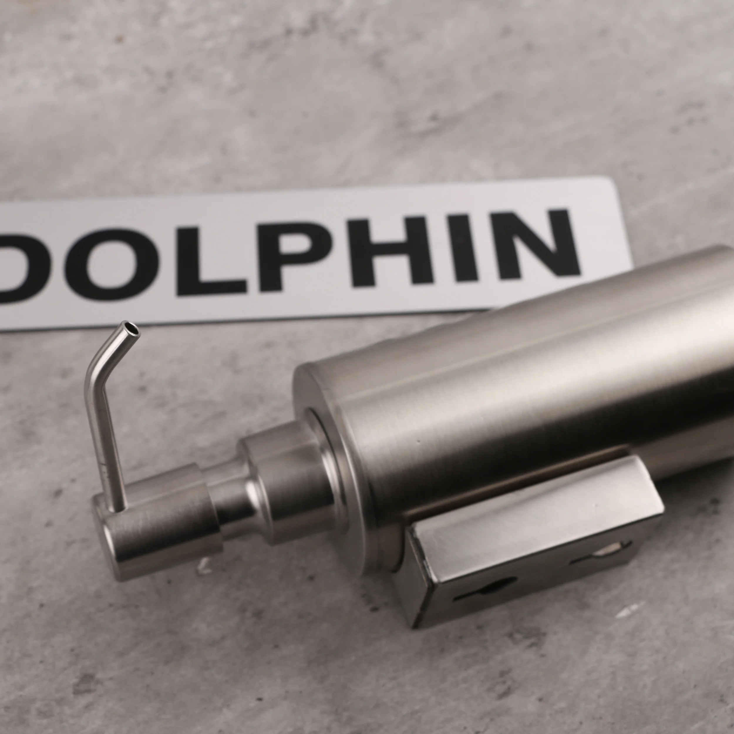 مخزن مایع دستشویی دلفین مدل KHM-Wall مخزن مایع دستشویی دلفین مدل KHM-Wall