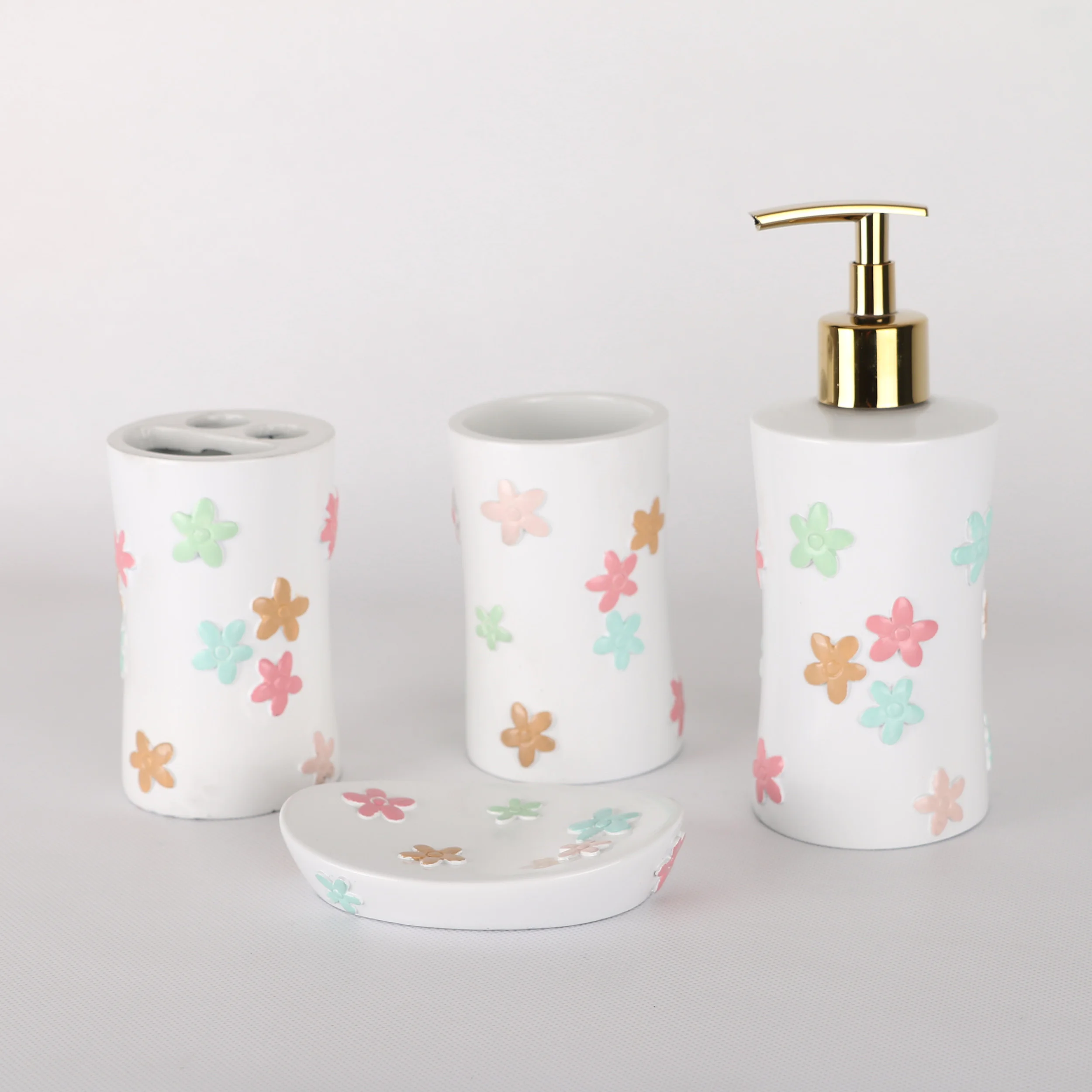 ست سرویس بهداشتی 4 پارچه دلفین مدل 003-W | سفید | گارانتی اصالت و سلامت فیزیکی کالا ست سرویس بهداشتی 4 پارچه دلفین مدل 003-W | سفید | گارانتی اصالت و سلامت فیزیکی کالا