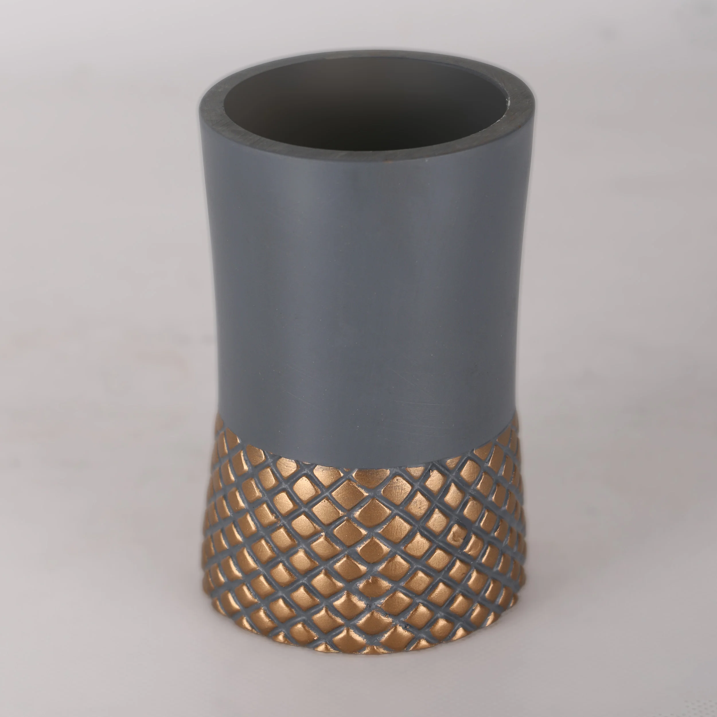 ست سرویس بهداشتی 4 پارچه دلفین مدل 001-Dgr | طوسی فیلی | گارانتی اصالت و سلامت فیزیکی کالا ست سرویس بهداشتی 4 پارچه دلفین مدل 001-Dgr | طوسی فیلی | گارانتی اصالت و سلامت فیزیکی کالا