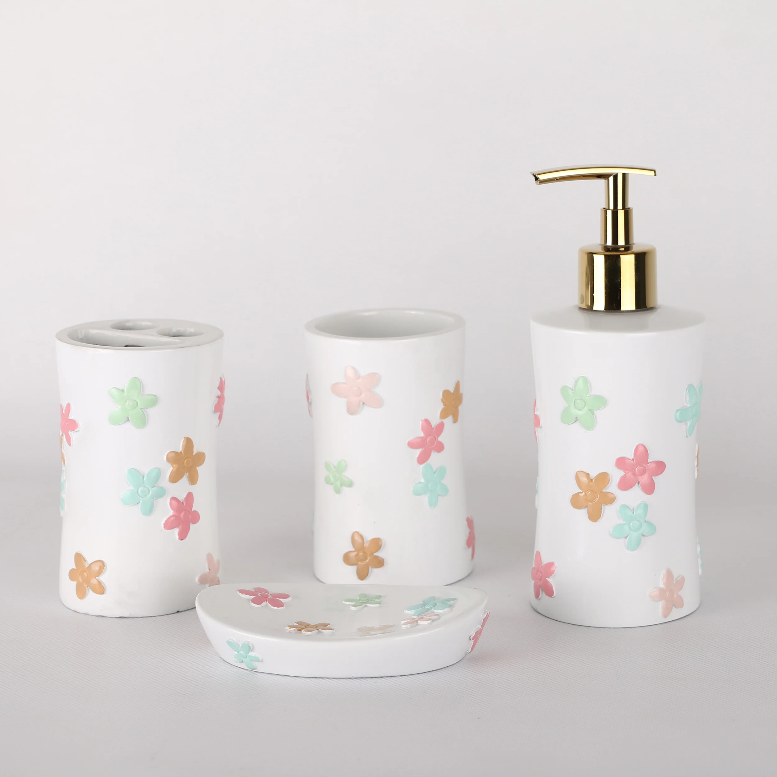 ست سرویس بهداشتی 4 پارچه دلفین مدل 003-W | سفید | گارانتی اصالت و سلامت فیزیکی کالا ست سرویس بهداشتی 4 پارچه دلفین مدل 003-W | سفید | گارانتی اصالت و سلامت فیزیکی کالا