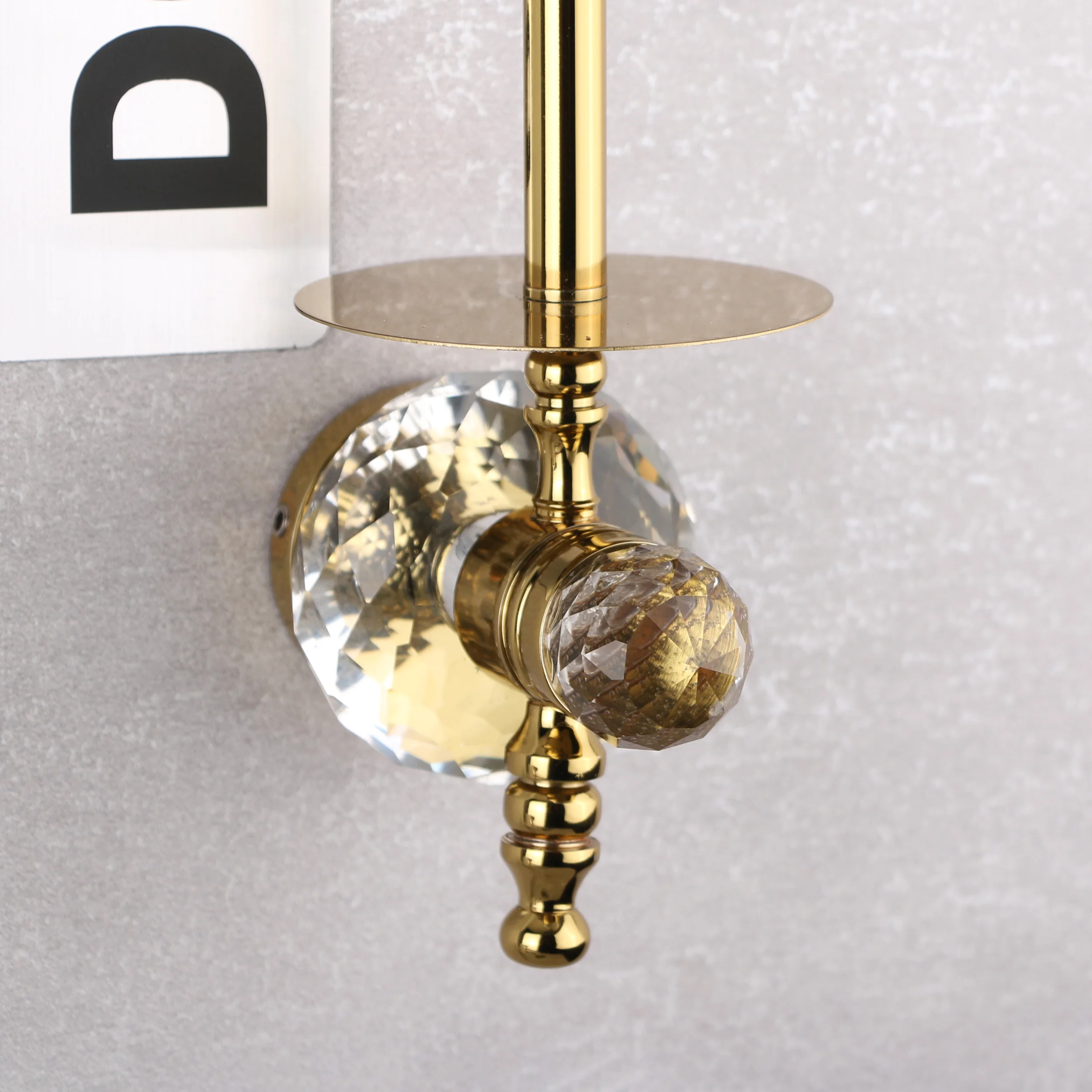 پایه رول دستمال کاغذی دلفین مدل رول بلند | طلایی | گارانتی اصالت و سلامت فیزیکی کالا پایه رول دستمال کاغذی دلفین مدل رول بلند | طلایی | گارانتی اصالت و سلامت فیزیکی کالا